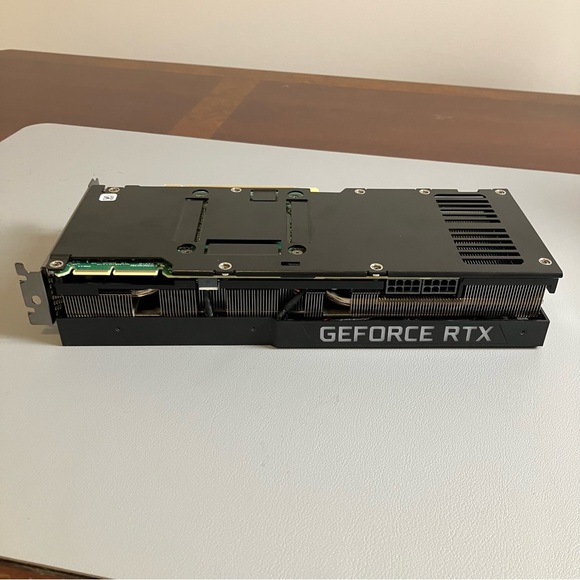 Alienware Dell NVIDIA GeForce RTX 3090 24GB GDDR6X VRAM Graphics Card - Picture 4 of 8